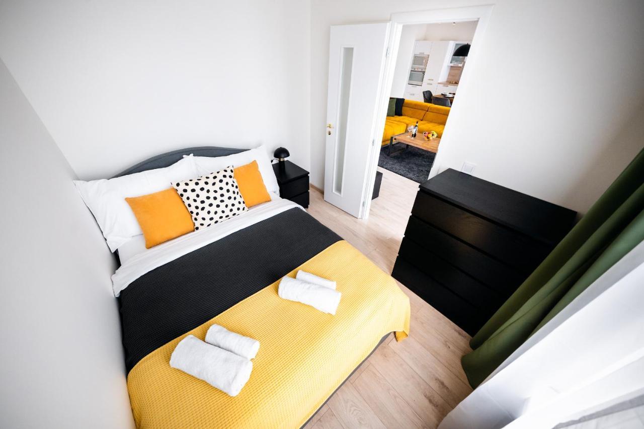 פראג Centrum Apartments Pstrossova מראה חיצוני תמונה